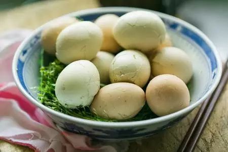 女性生理期来大姨妈,可以去扫墓进寺庙吗? 图片14 女性生理期来大姨妈,可以去扫墓进寺庙吗? 图片13