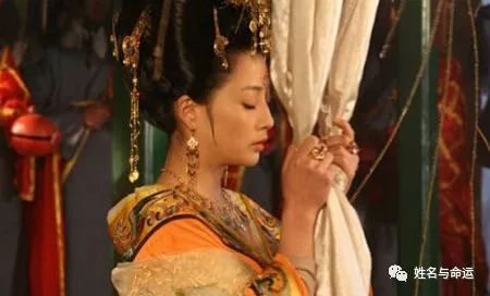 刘震云号称“大作家”,却给女儿起了这么渣渣的名字 图片28 刘震云号称“大作家”,却给女儿起了这么渣渣的名字 图片27