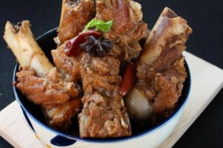 梦见猪排骨是什么意思 它是一种好运的征兆吗 图片1
