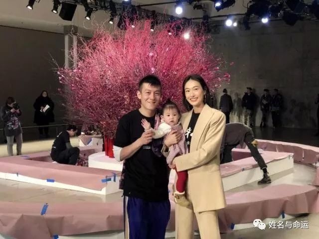陈冠希为何还不给女儿起中文名字？ 图片1
