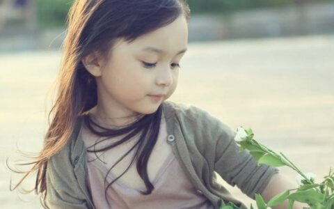 罗姓女生取名时推荐使用的字和名字_罗姓女孩起名知识