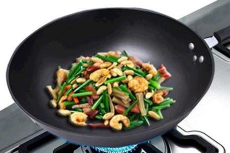 做梦梦见吃菜是什么意思 它是一种好运的征兆吗 图片3