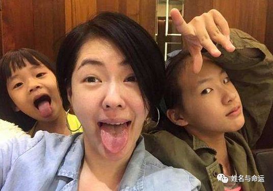 蔡少芬为两个女儿都起了个很好的名字 图片5