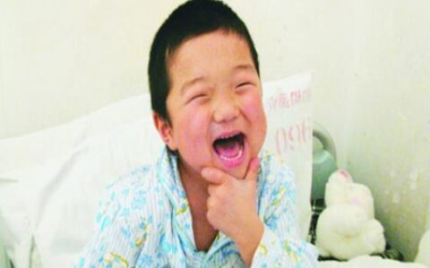 梦见自己抱孩子是什么意思 它是好运的征兆吗