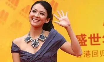 女孩子眼皮上长痣和断掌的女人是不是命不好 图片3