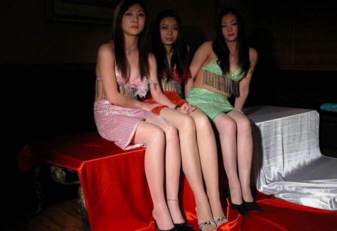 女孩起名不要跟色情行业小姐抢英文名字 图片2 女孩起名不要跟色情行业小姐抢英文名字 图片1