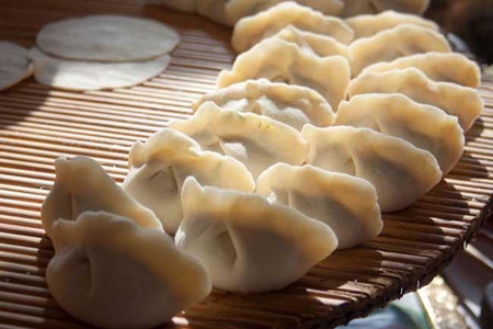 梦见吃饺子是什么意思 它是好运的象征吗 图片1