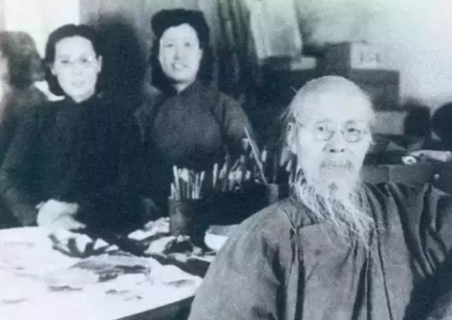 耳朵里透露的富贵和长寿，耳朵真的能看寿命吗 图片11
