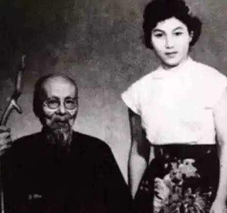 耳朵里透露的富贵和长寿，耳朵真的能看寿命吗 图片13
