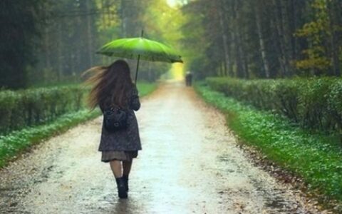 梦见淋雨是什么意思 它是好运的预兆吗