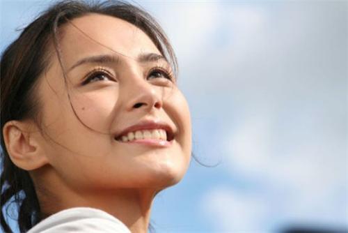 八字：阿娇这种女生，不结婚其实也能过的很好 图片3