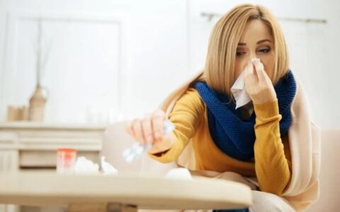 三月份身体微恙健康运下降的生肖