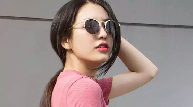 身体上的富贵痣,这些痣不建议你点掉 图片4 身体上的富贵痣,这些痣不建议你点掉 图片3