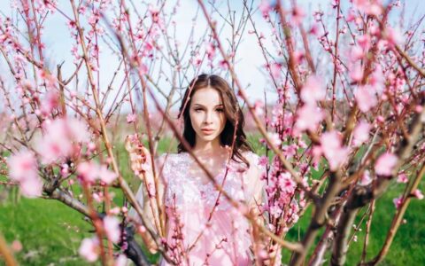 立春之后桃花运上升的生肖男女