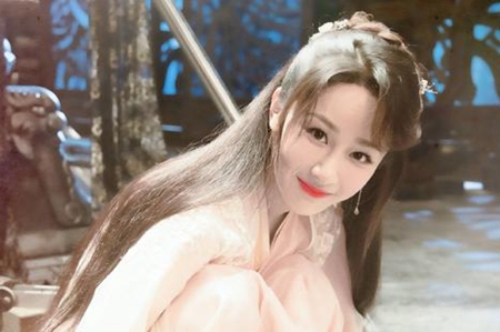 杨紫八字命理分析 看看杨紫的婚姻运如何？ 图片5