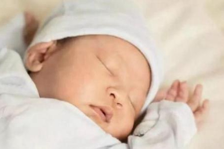给宝宝取名有什么讲究 这些事项务必要注意 图片2 给宝宝取名有什么讲究 这些事项务必要注意 图片1