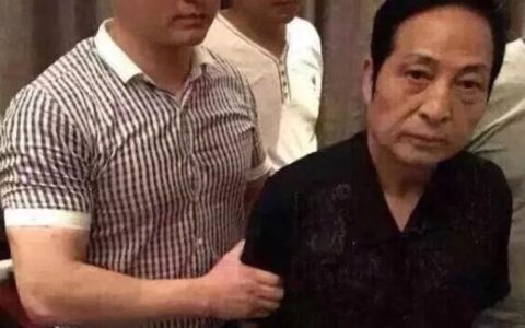 算命骗子，不是人骗你，就是鬼骗你