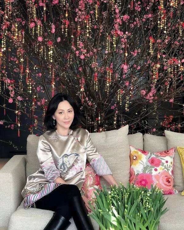 过年期间家里放这些花可以旺运 图片2 过年期间家里放这些花可以旺运 图片1