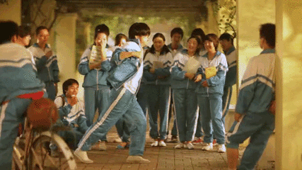 男抖穷，女抖贱，抖腿真的穷三代吗？ 图片19