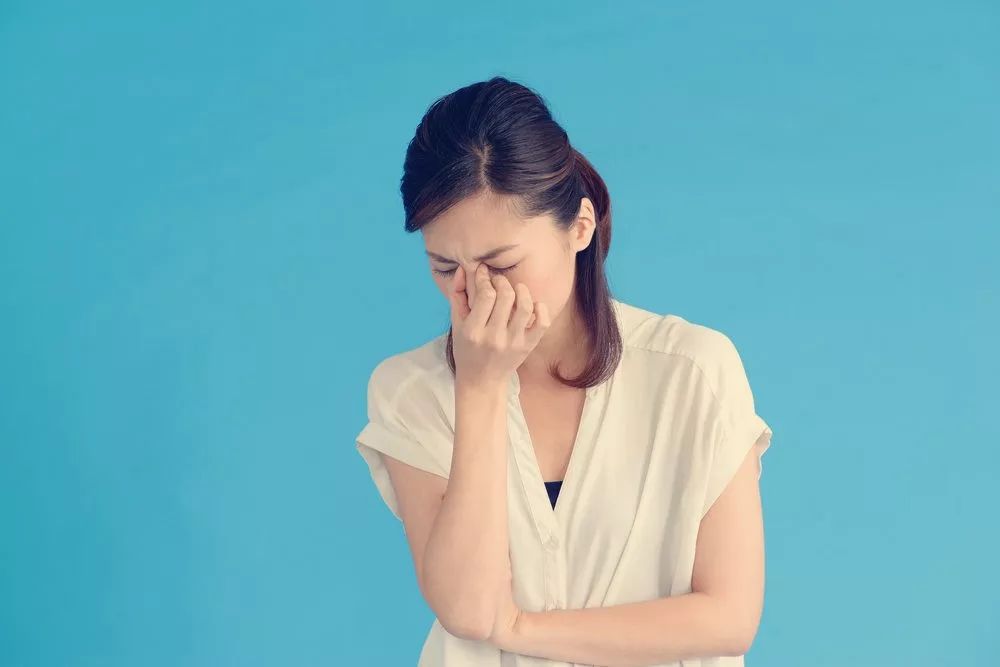 左眼跳财右眼跳灾，眼跳真能预兆什么事要发生吗 图片5