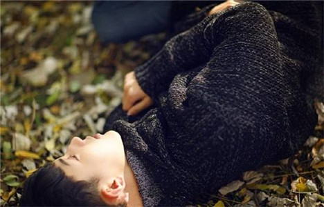最喜欢笨女孩的生肖男 图片3