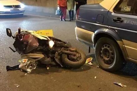 梦见车祸是什么意思 是预示着运势不顺吗 图片4 梦见车祸是什么意思 是预示着运势不顺吗 图片3