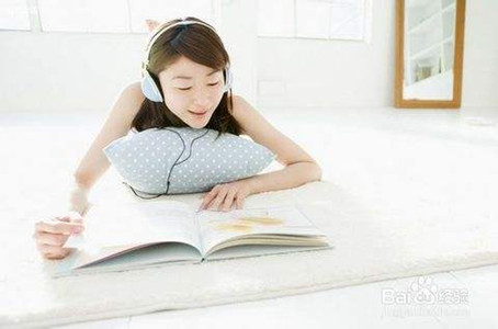 必须听歌才能睡着的生肖们 图片1