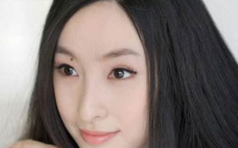 额头上的美人痣好不好？