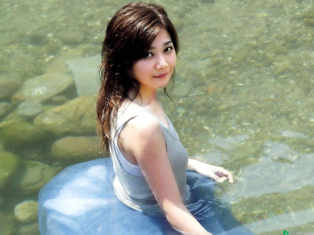 梁静茹离婚了，梁静茹赵元同八字合婚分析 图片1