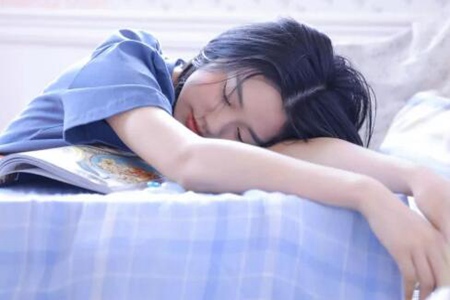 天蝎女喜欢一个人的表现 这四个最明显的特征爱你 图片4 天蝎女喜欢一个人的表现 这四个最明显的特征爱你 图片3