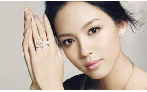 容易闪婚的女人面相