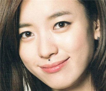 人中和女性之间有哪些关系 图片4 人中和女性之间有哪些关系 图片3