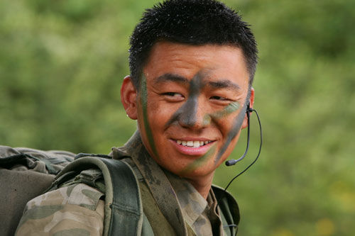 三种天生奔波劳碌命的男人面相，你是吗 图片1