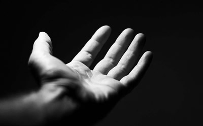 男人手掌厚实比较能给人安全感吗？ 图片1