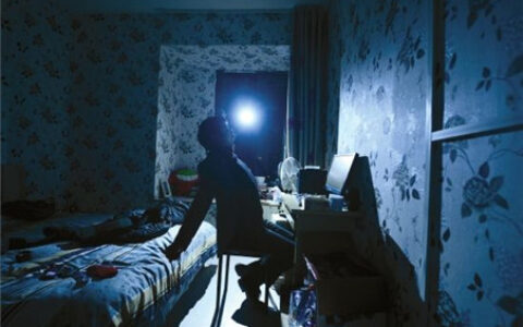 最喜欢熬夜的夜猫子生肖男