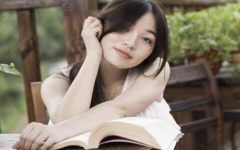 巨蟹座女生性格特点？巨蟹女腼腆怕生会照顾人