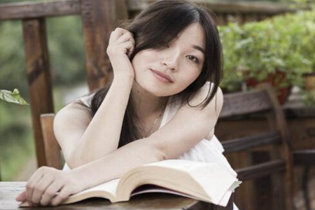 巨蟹座女生性格特点？巨蟹女腼腆怕生会照顾人 图片17