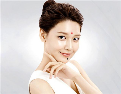脸上有美人痣的命运如何 图片6 脸上有美人痣的命运如何 图片5