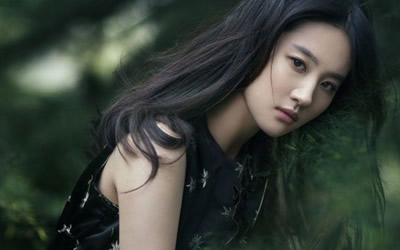盘点驼峰鼻的女明星都有谁 图片3