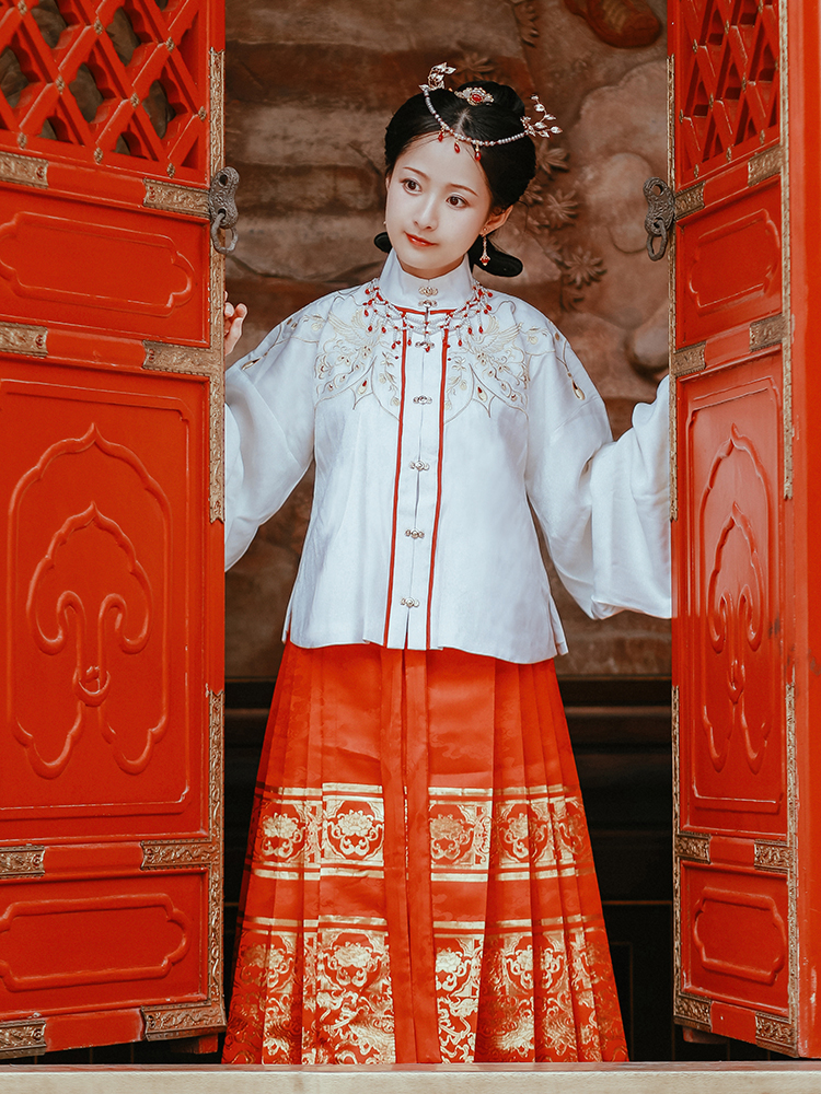 如何让十二星座瞬间对你一见钟情 图片6 如何让十二星座瞬间对你一见钟情 图片5
