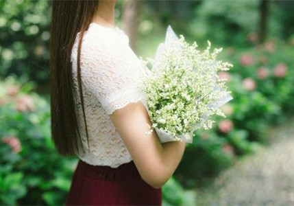 情人节要求老公一定要送花的生肖女 图片1