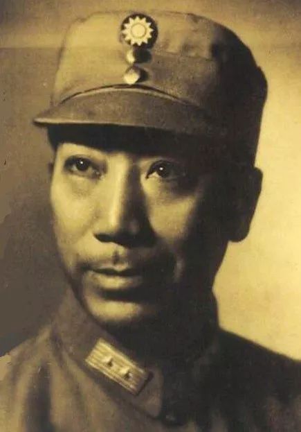 历史人物八字解析,历史名人八字分析 图片2 历史人物八字解析,历史名人八字分析 图片1