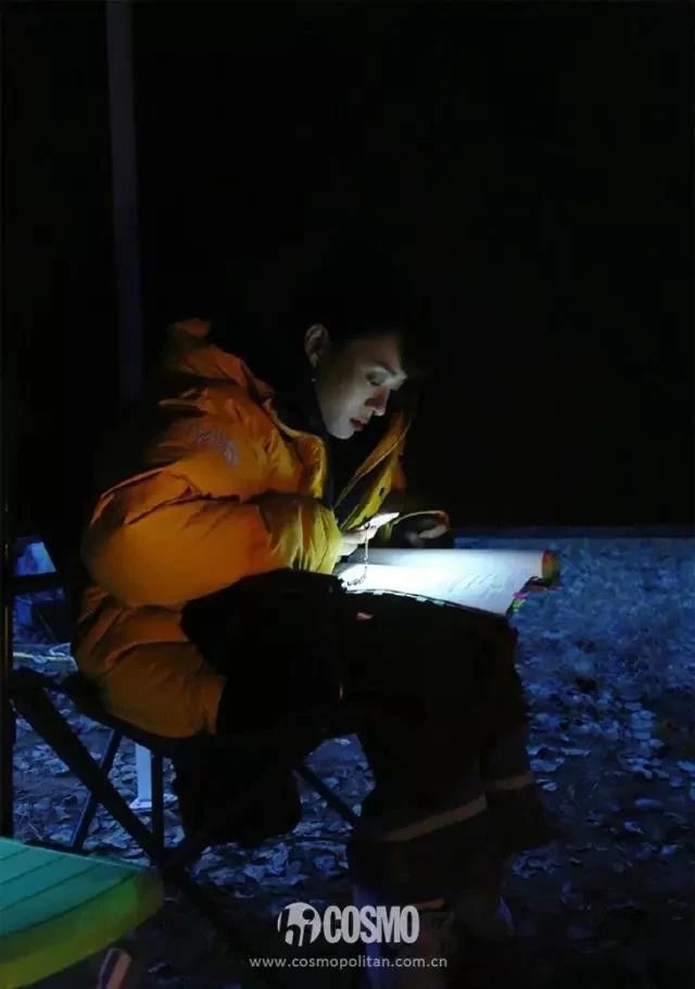 八字官杀女特征，独立到让人心疼的大女人 图片17