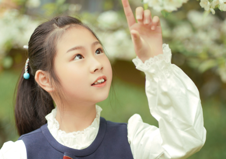 七月十五生的女孩命理 七月十五生的女孩好不好 图片1